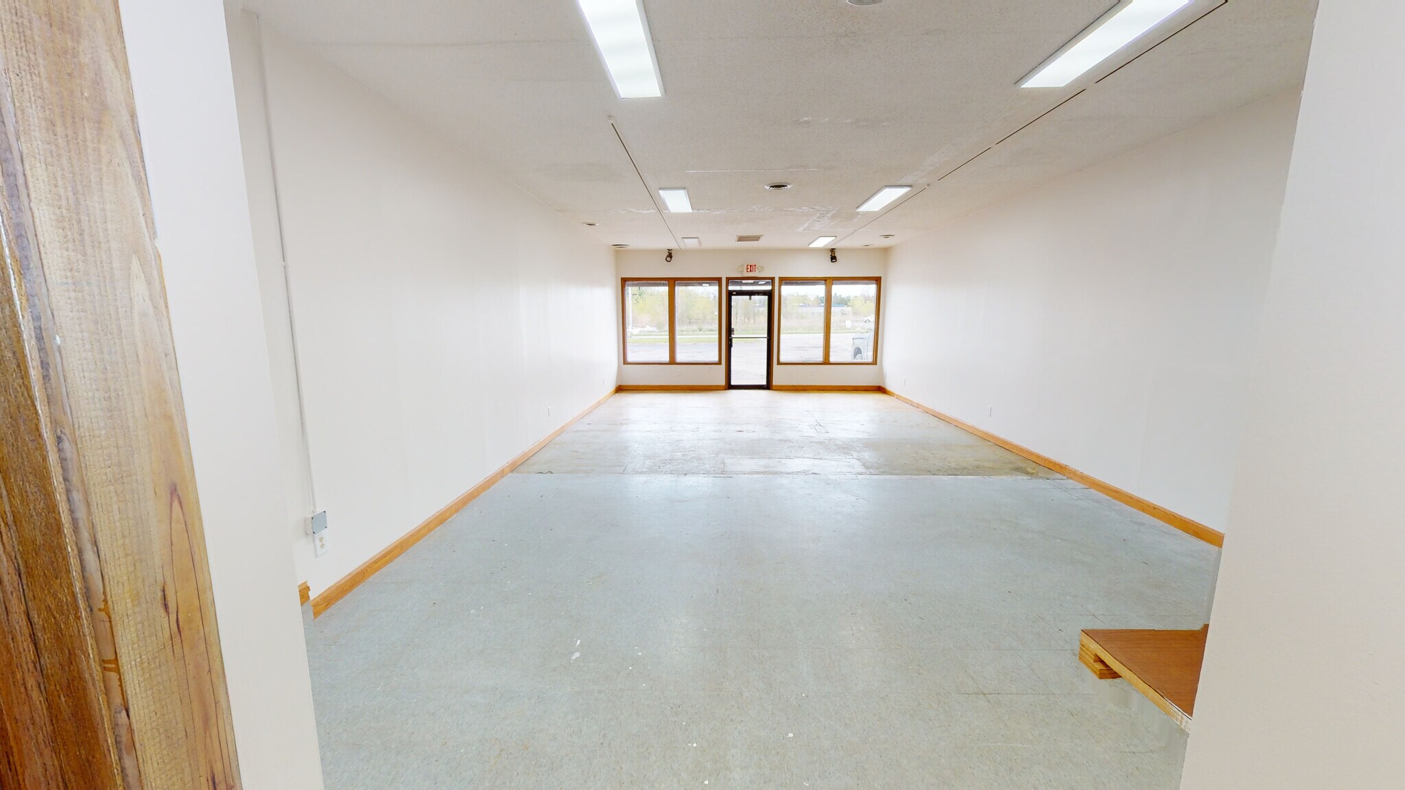 7332 Southern Blvd, Retail shop 1 interior