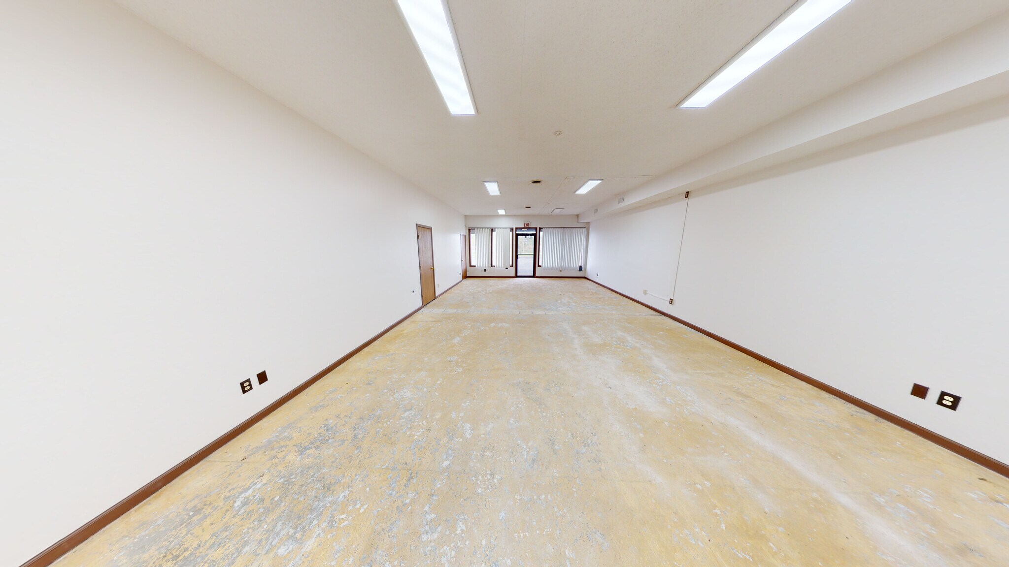 7332 Southern Blvd, Retail shop 2 interior